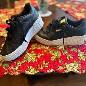 Women’s Puma smleather sneakers